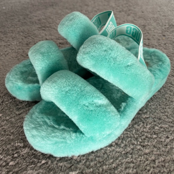 UGG Fluffy Aqua Slipper Sandals - Picture 1 of 5